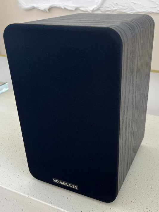 HouseWaves-Three: Home Assistant Bookshelf Speaker. Multi-Room Audio & Notifications